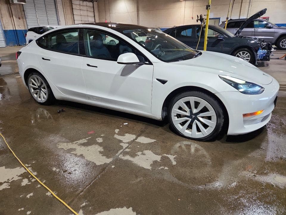 2023 TESLA MODEL 3 4