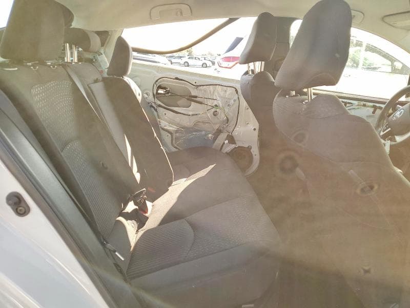 2018 TOYOTA PRIUS ONE 10