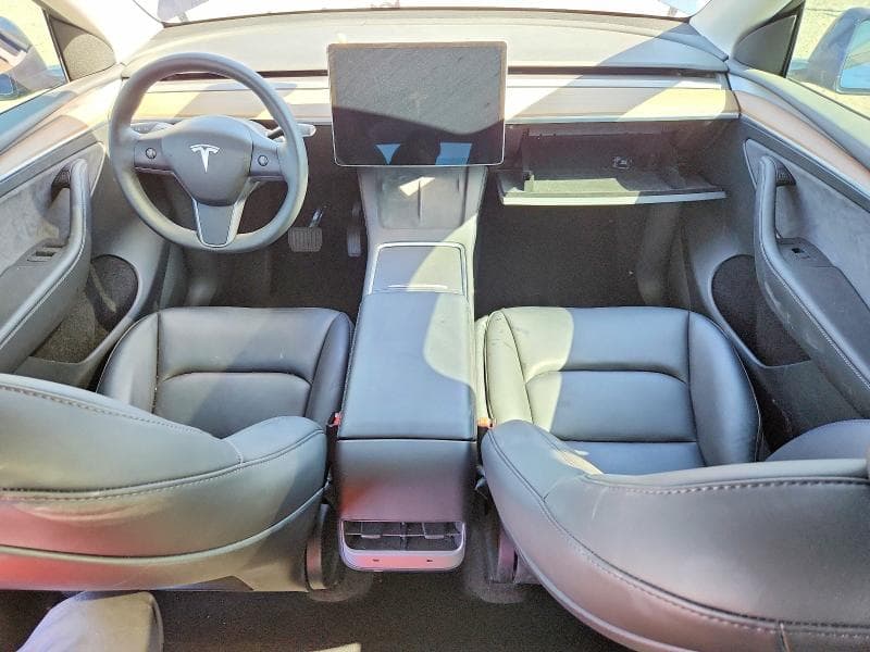 2023 TESLA MODEL Y 8