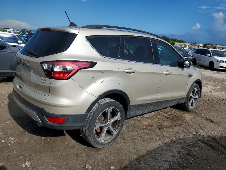 2018 FORD ESCAPE SEL 3