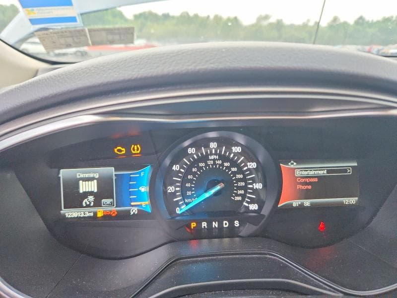 2019 FORD FUSION SE 9