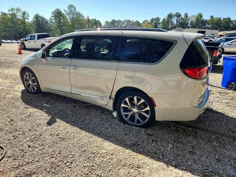 2019 CHRYSLER PACIFICA LIMITED 2