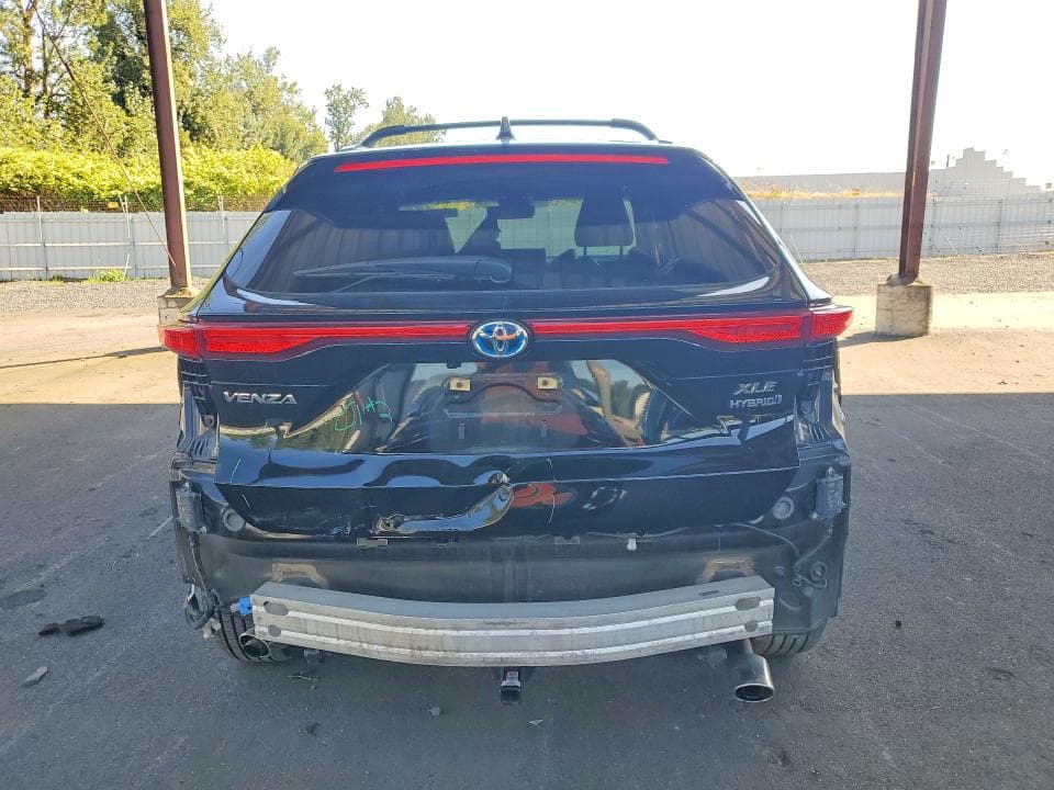 2021 TOYOTA VENZA XLE 6