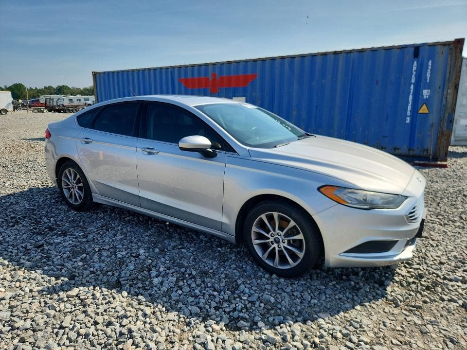 2017 FORD FUSION SE 4