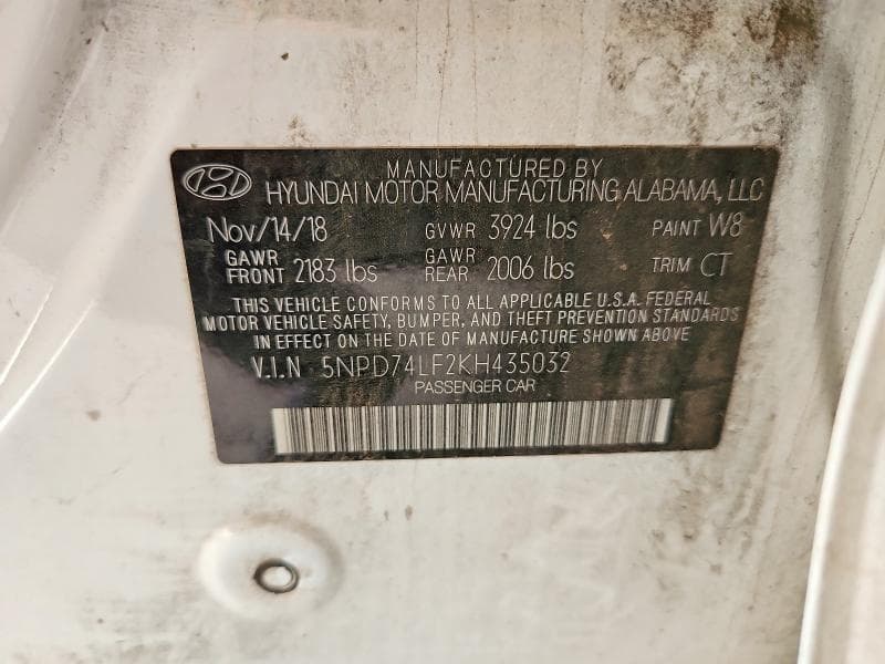 2019 HYUNDAI ELANTRA SE 13