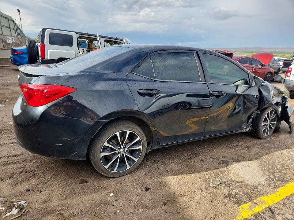 2018 TOYOTA COROLLA SE 3