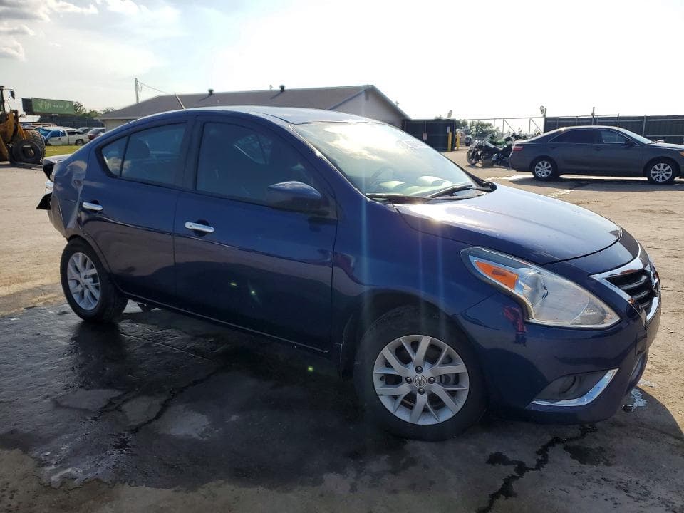 2019 NISSAN VERSA SV 4