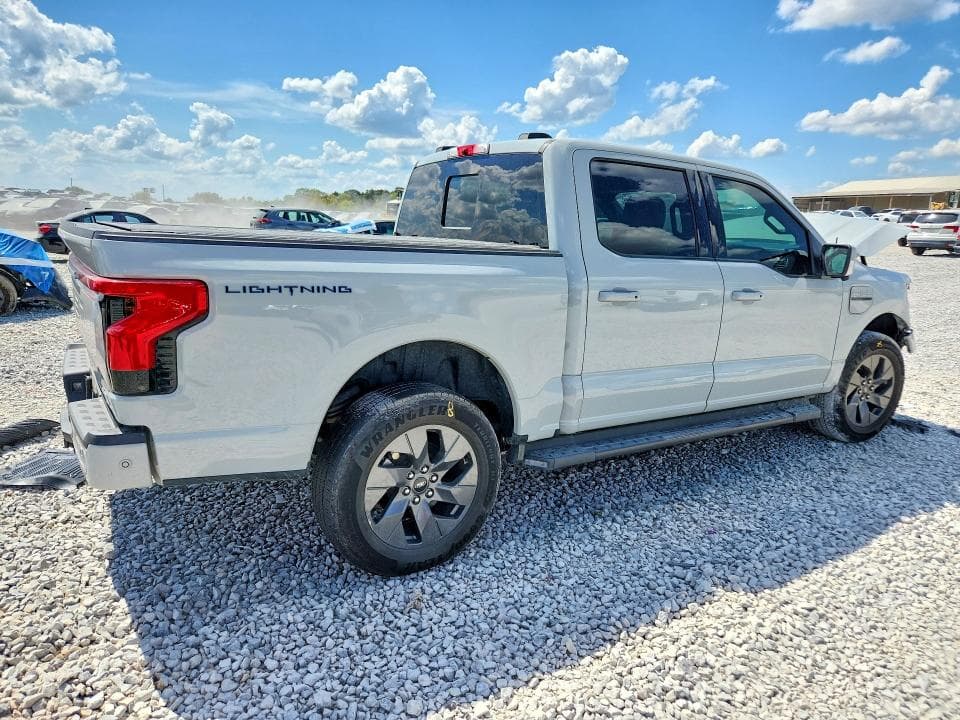 2023 FORD F150 LIGHTNING PRO 3