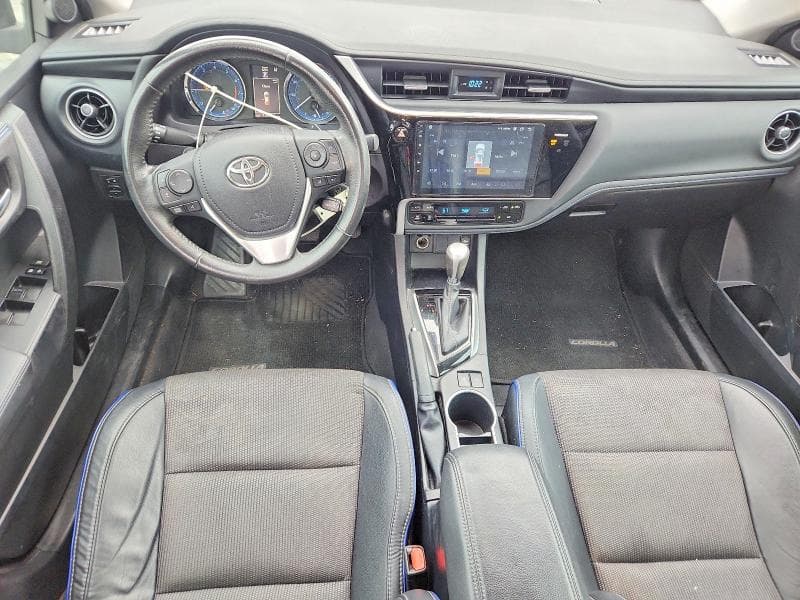 2017 TOYOTA COROLLA SE 8