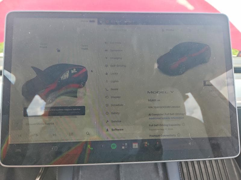 2024 TESLA MODEL Y 9