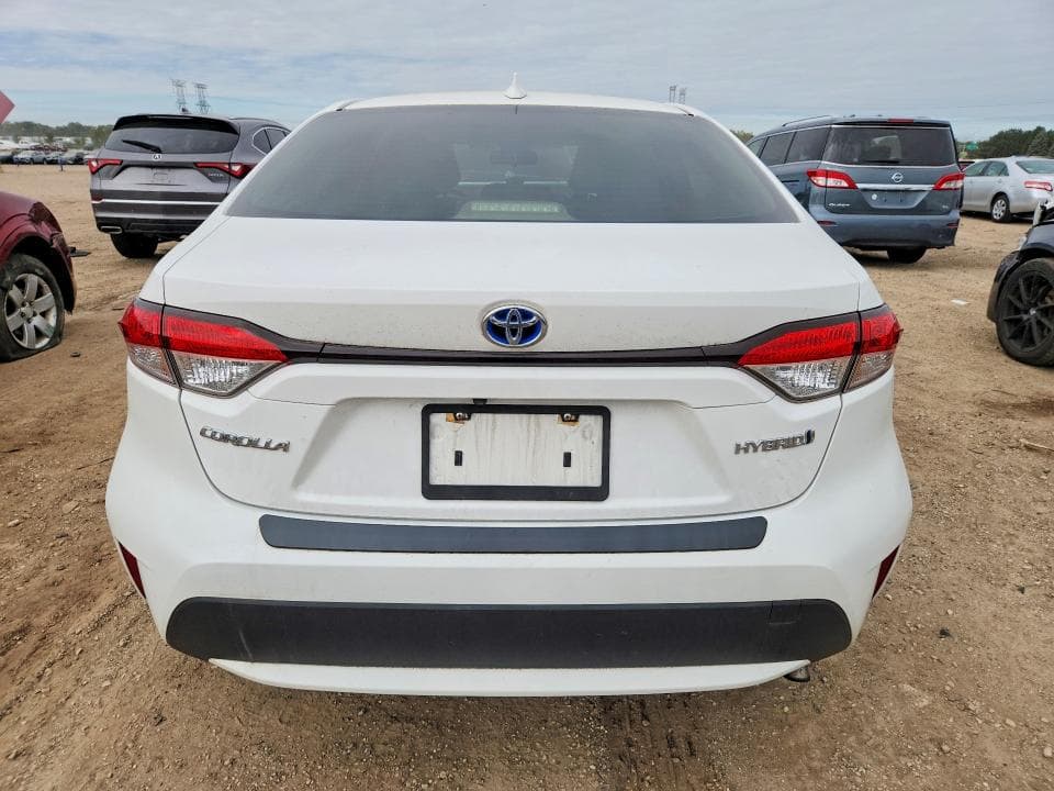 2021 TOYOTA COROLLA LE 6