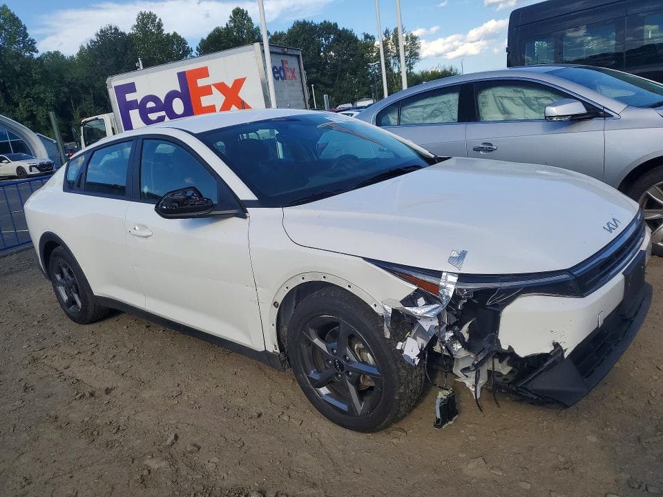 2025 KIA K4 LXS 4
