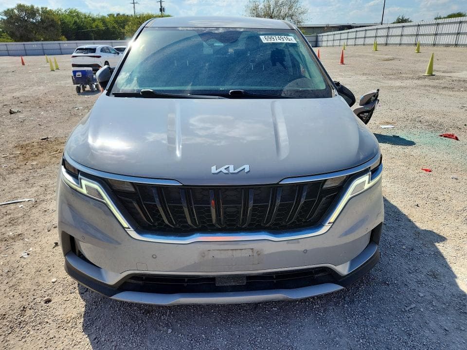 2022 KIA CARNIVAL EX 5