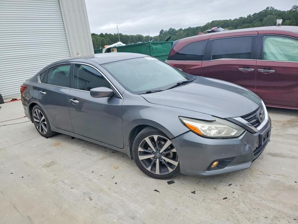 2017 NISSAN ALTIMA 2.5 SR 4