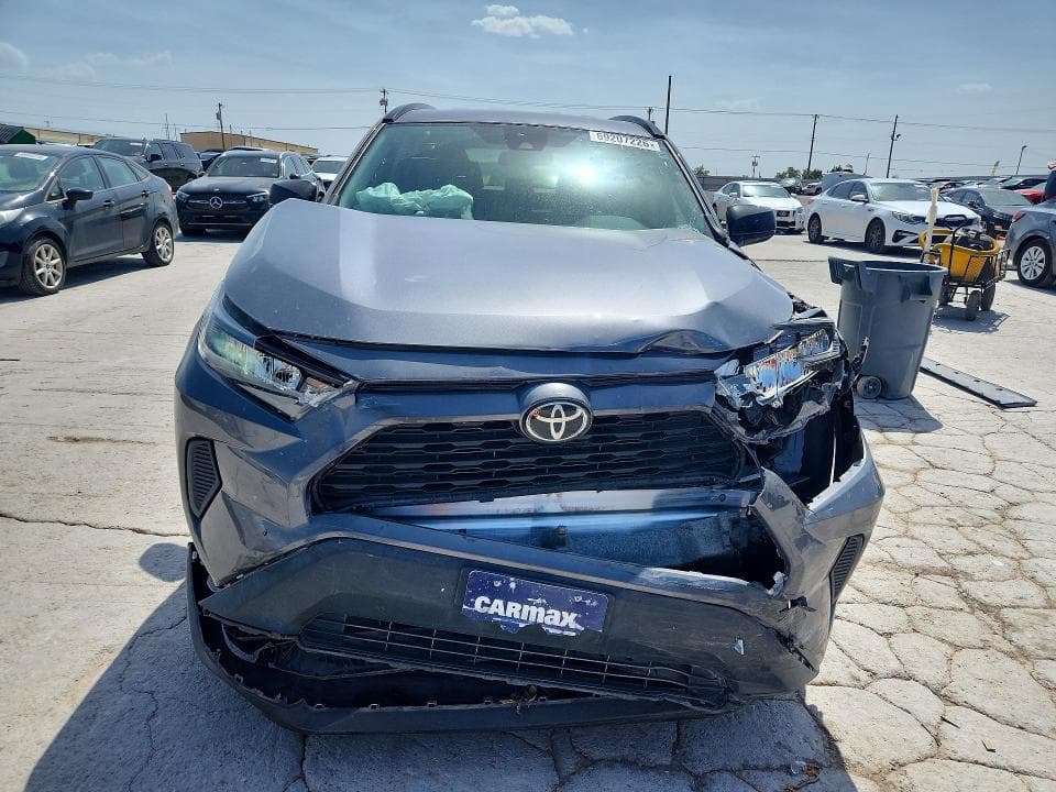 2021 TOYOTA RAV4 LE 5