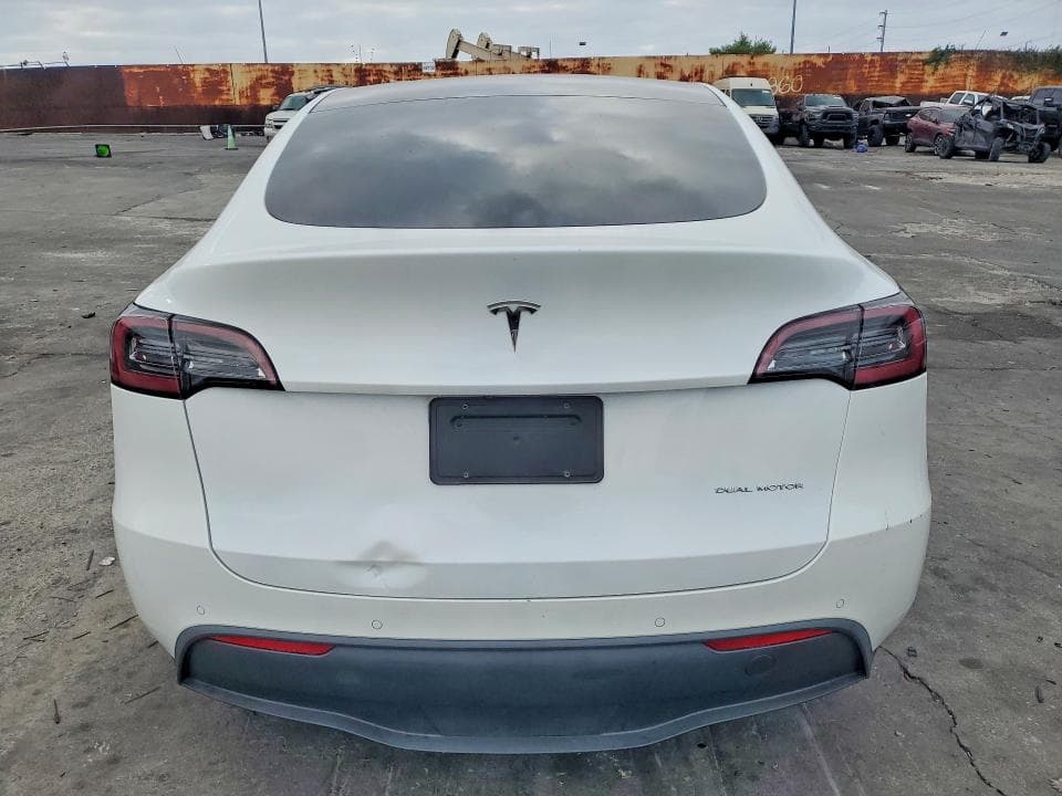 2020 TESLA MODEL Y 6