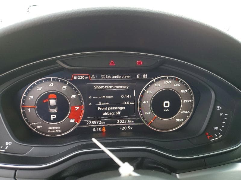 2017 AUDI A4 PRESTIGE 9