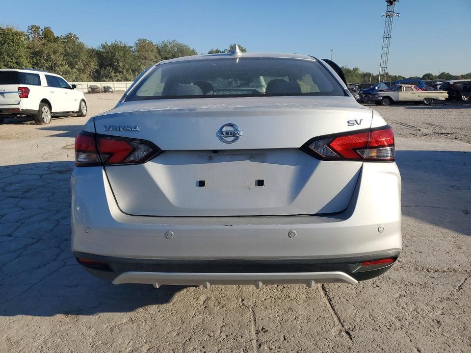 2020 NISSAN VERSA SV 6