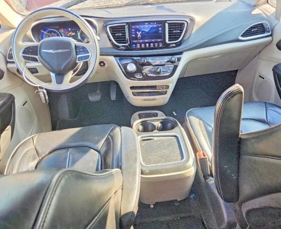 2018 CHRYSLER PACIFICA LIMITED 8