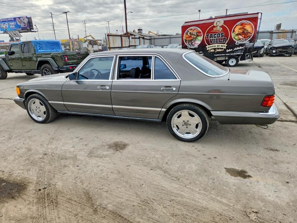 1985 MERCEDES-BENZ 500 SEL 2