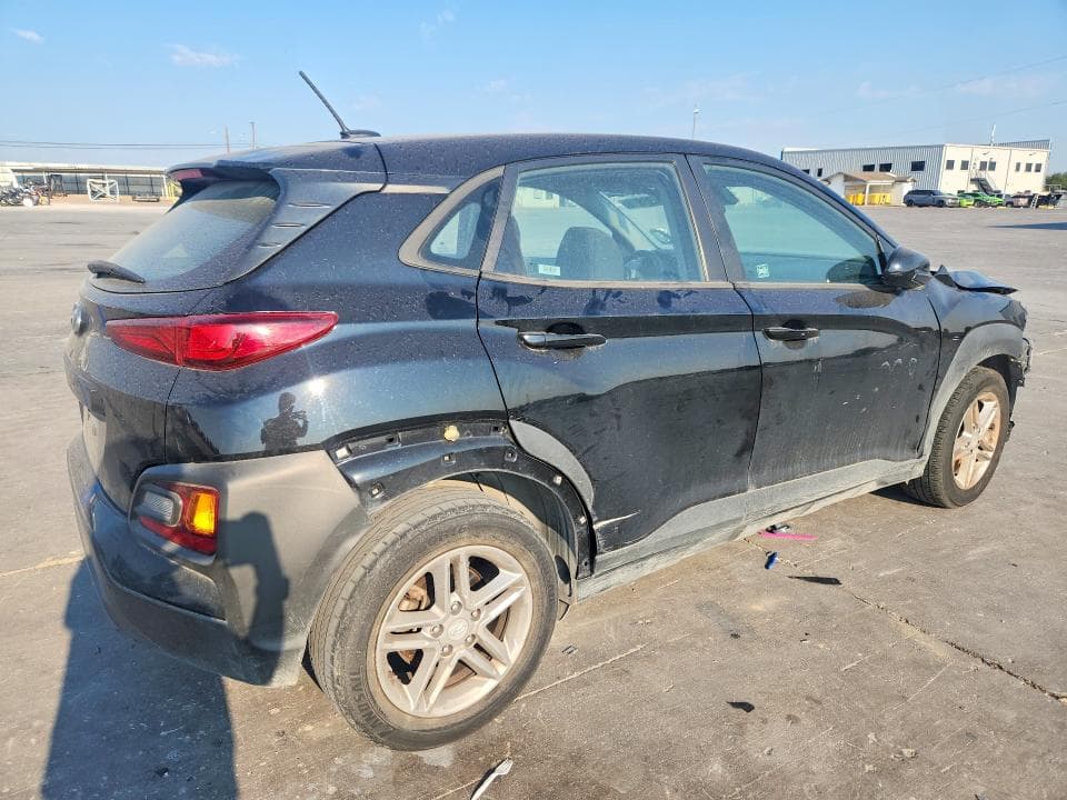 2020 HYUNDAI KONA SE 3