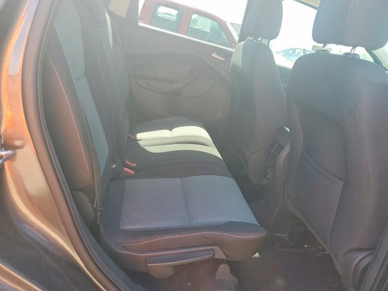 2017 FORD ESCAPE SE 11