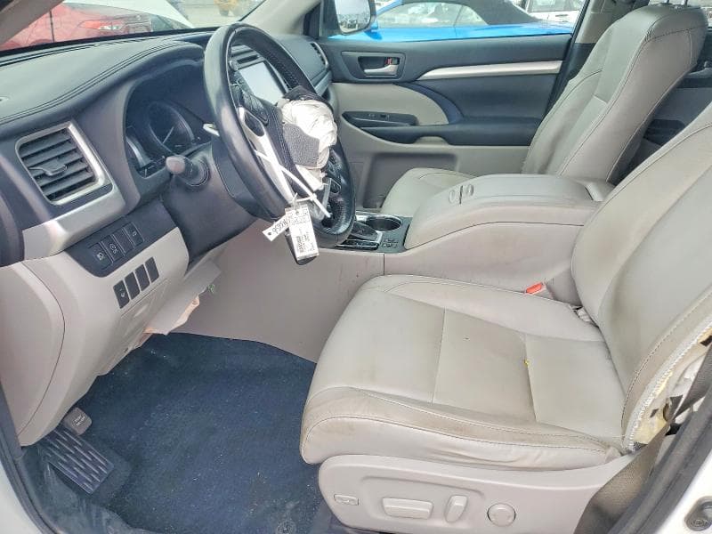 2017 TOYOTA HIGHLANDER XLE 7