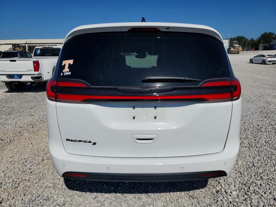 2023 CHRYSLER PACIFICA TOURING L 6