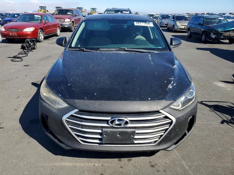 2018 HYUNDAI ELANTRA SE 5
