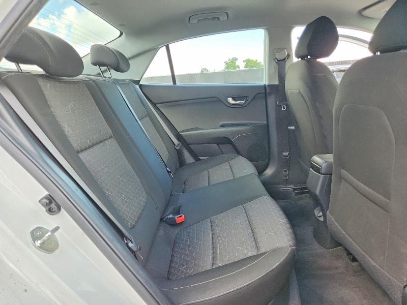 2021 KIA RIO S 10