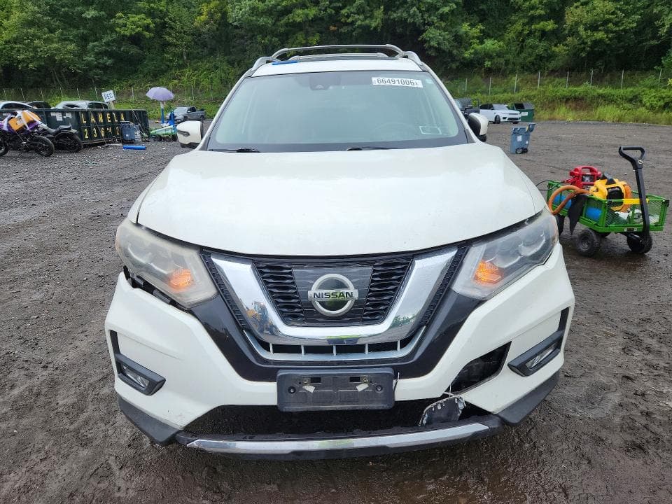 2017 NISSAN ROGUE SL 5