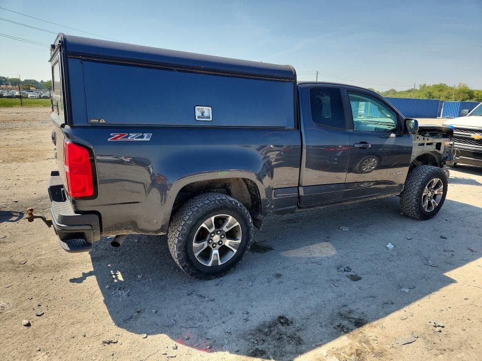 2017 CHEVROLET COLORADO Z71 3