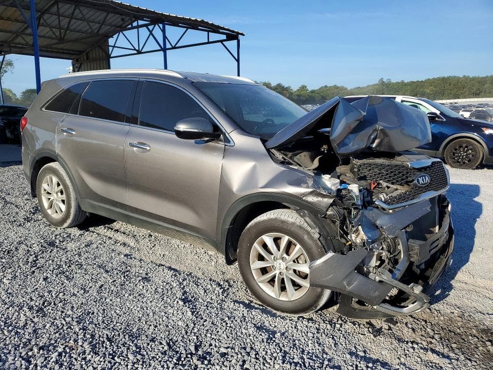 2018 KIA SORENTO LX 4