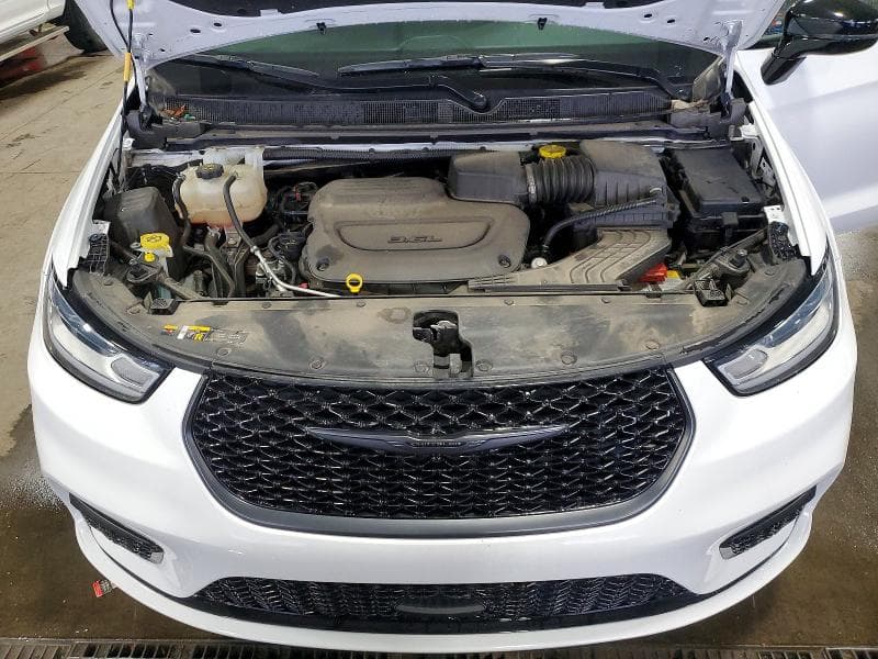 2025 CHRYSLER PACIFICA LIMITED 11