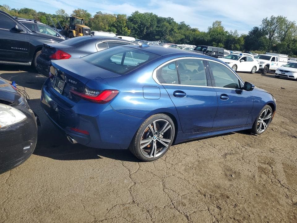 2024 BMW 330XI 3