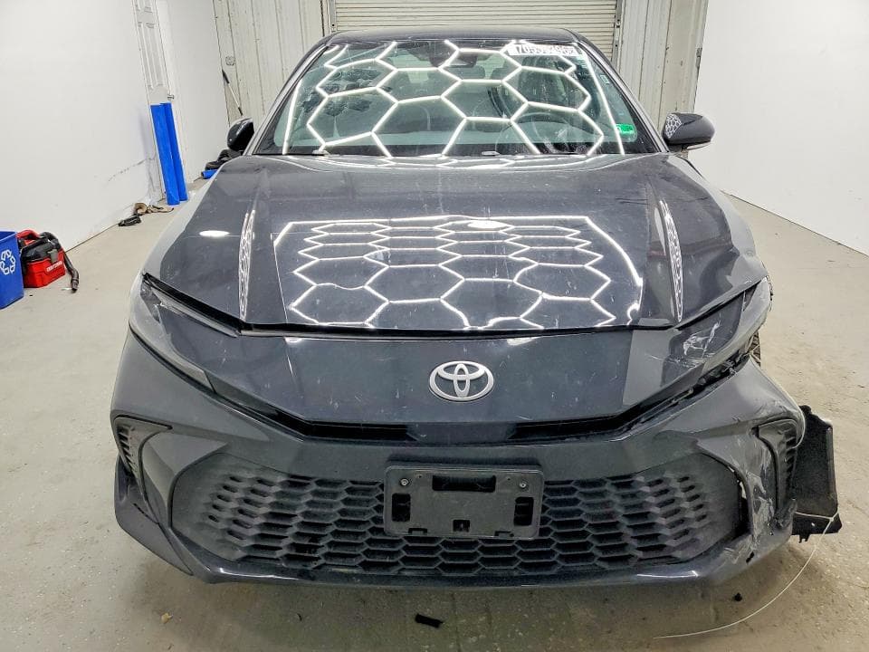 2025 TOYOTA CAMRY SE 5