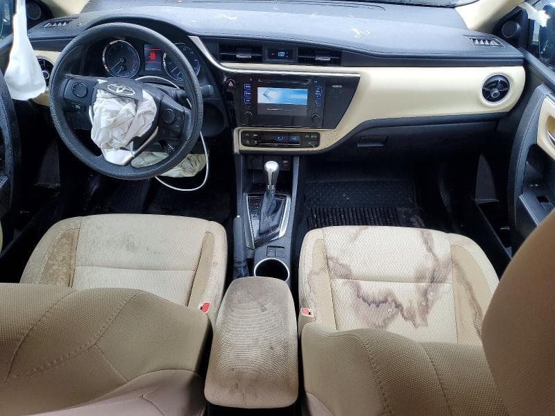 2017 TOYOTA COROLLA LE 8