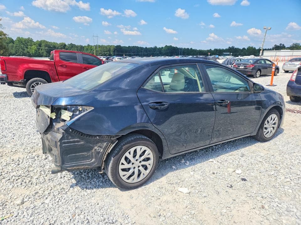 2018 TOYOTA COROLLA LE 3