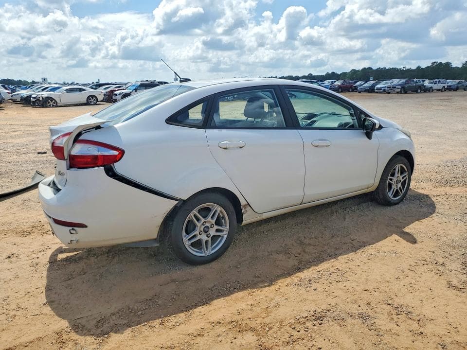 2018 FORD FIESTA SE 3