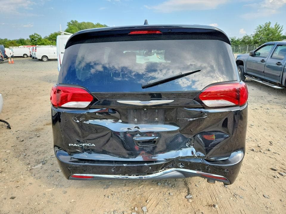 2018 CHRYSLER PACIFICA TOURING L 6