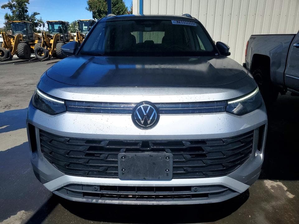 2026 VOLKSWAGEN TIGUAN SE 5