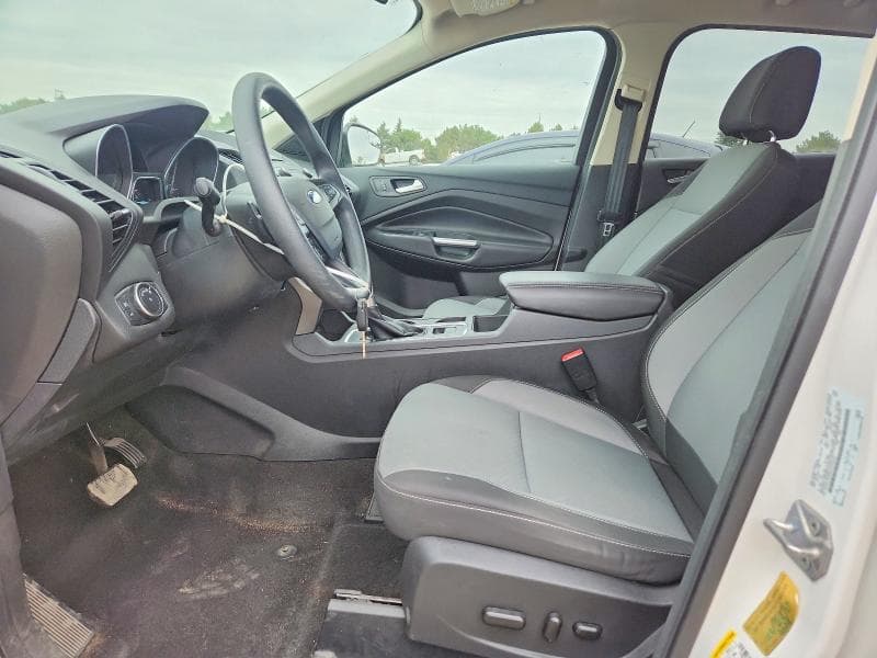 2017 FORD ESCAPE SE 7