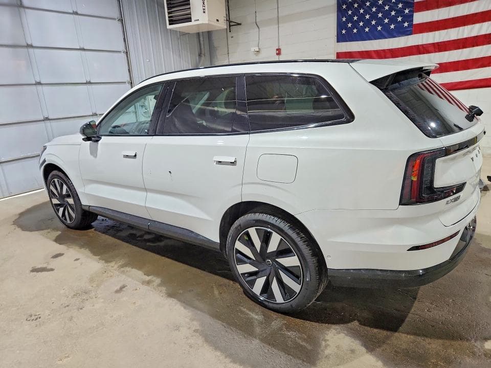 2025 VOLVO EX90 PLUS 2