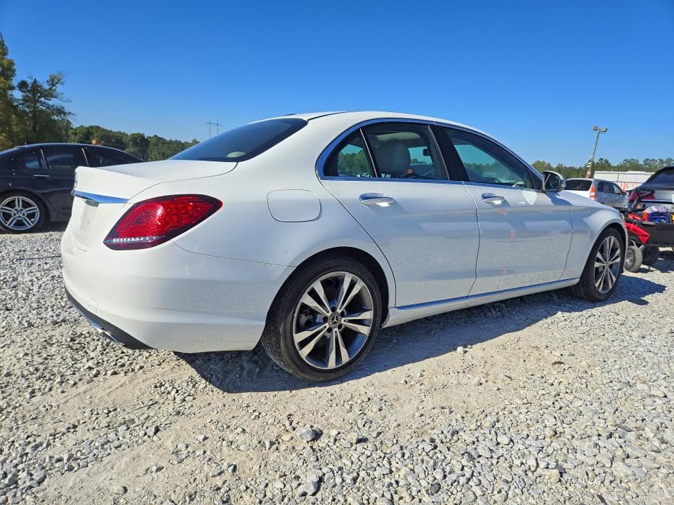 2019 MERCEDES-BENZ C 300 3