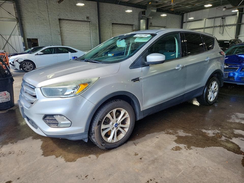 2017 FORD ESCAPE SE - 1