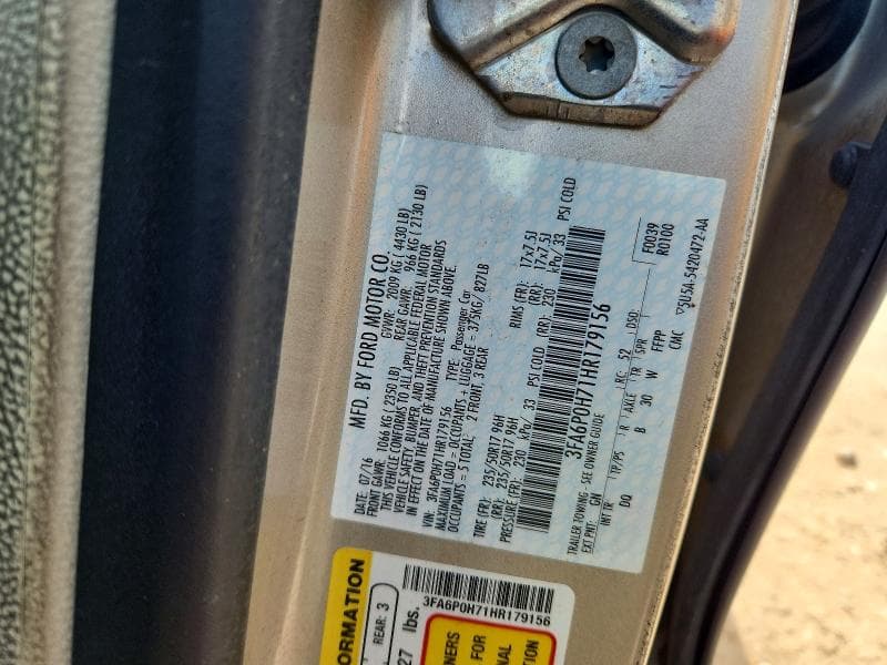 2017 FORD FUSION SE 12
