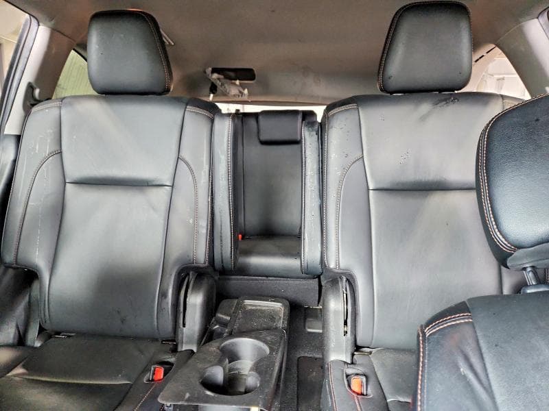 2019 TOYOTA HIGHLANDER XLE 10