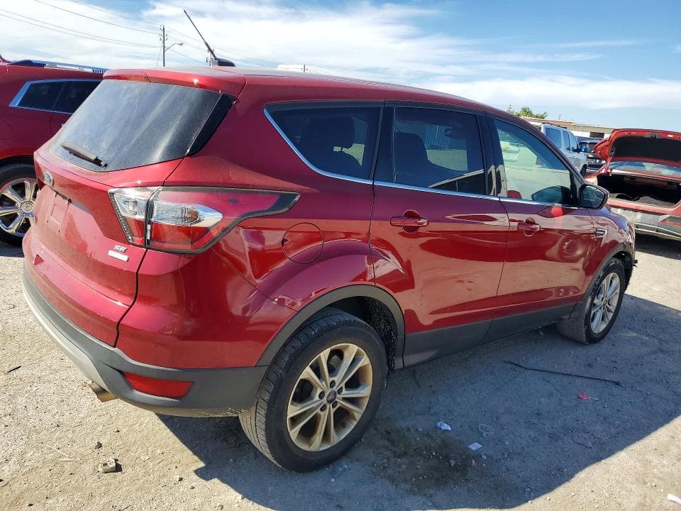 2017 FORD ESCAPE SE 3
