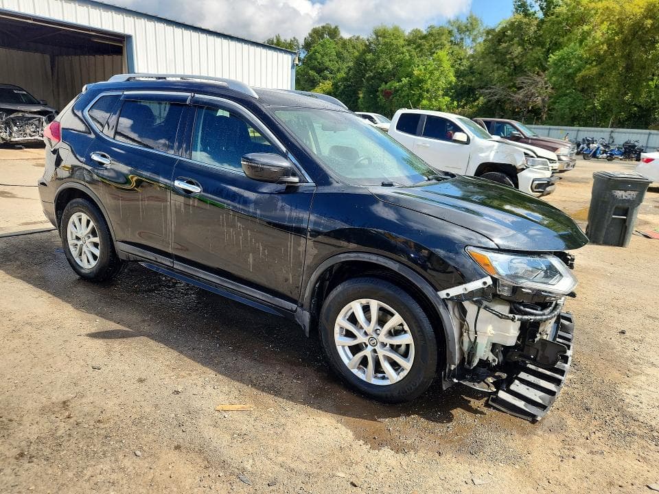 2017 NISSAN ROGUE SV 4
