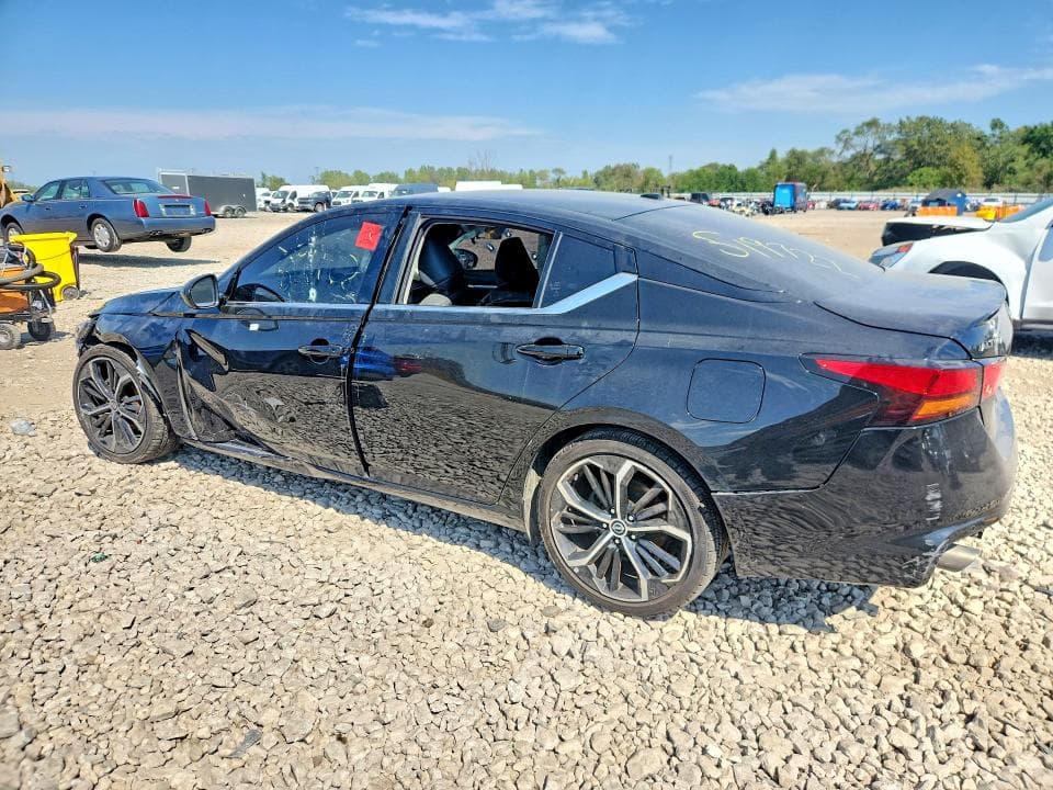 2024 NISSAN ALTIMA SR 2